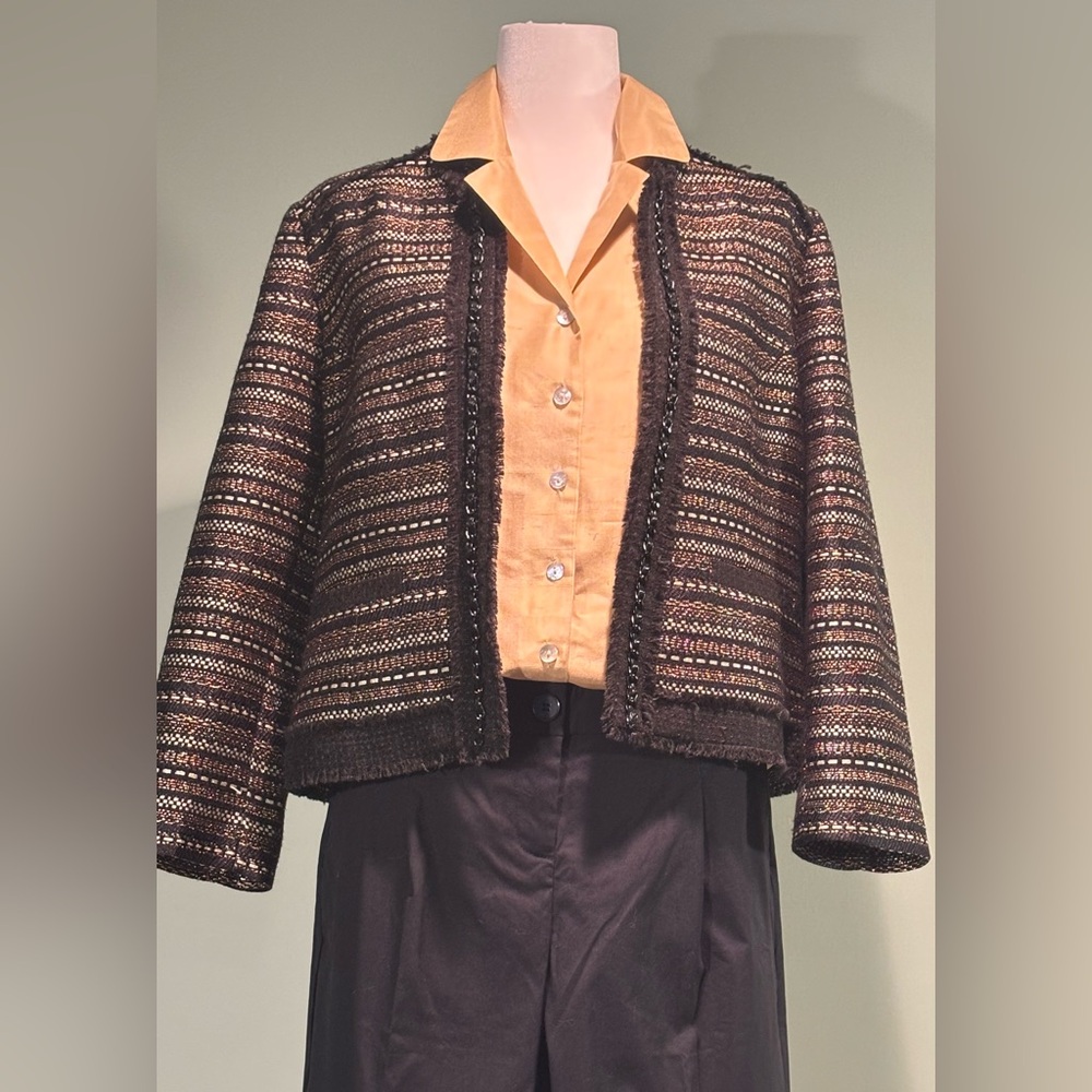 Chico’s Elegant Black/Gold Women's Cropped Jacket/Blazer Size 1/Med